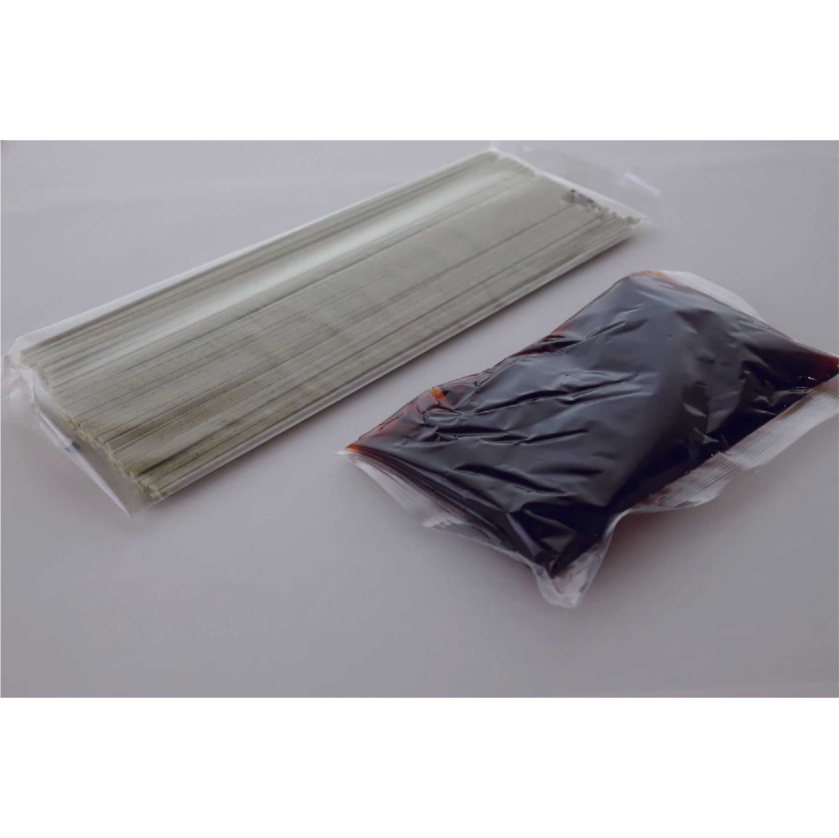 赤鬼特製・焼めん(2人前・200g)8個入り