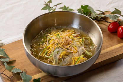 【送料無料】鍋にシン革命もっちりこんにゃく平麺 150g　おためし10個