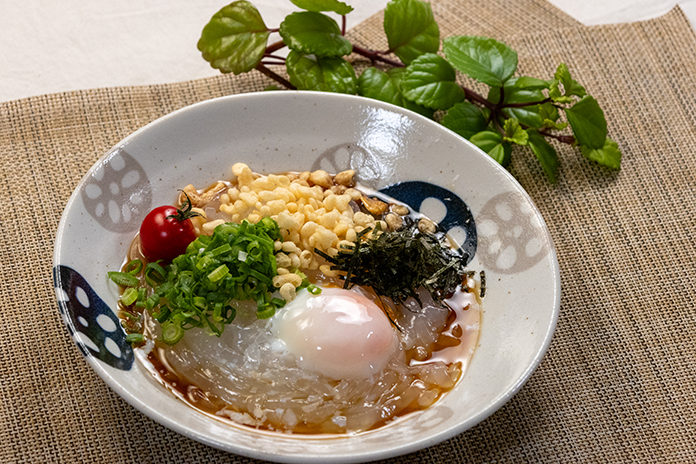 【送料無料】鍋にシン革命もっちりこんにゃく平麺 150g　おためし10個
