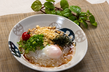 【送料無料】鍋にシン革命もっちりこんにゃく平麺 150g　おためし10個